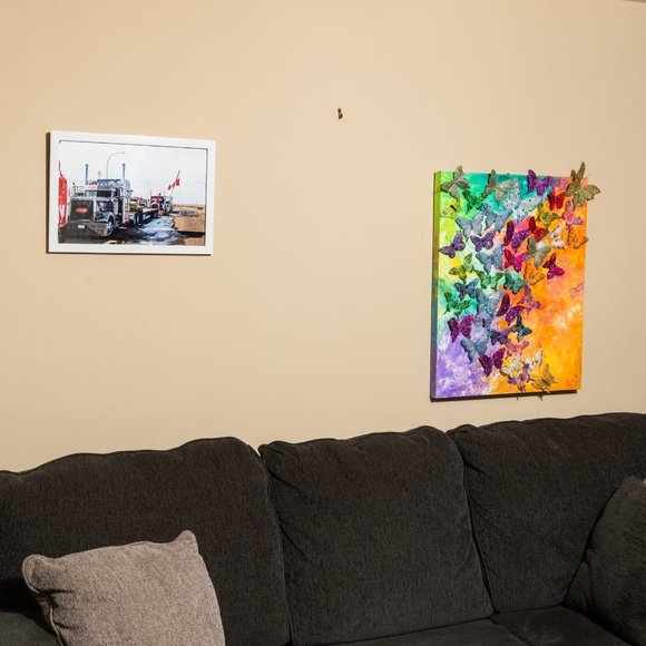 12"x18" The Final Day at the Coutts Blockade - February 14, 2022 - Metallic Prin - Picture 2 of 4